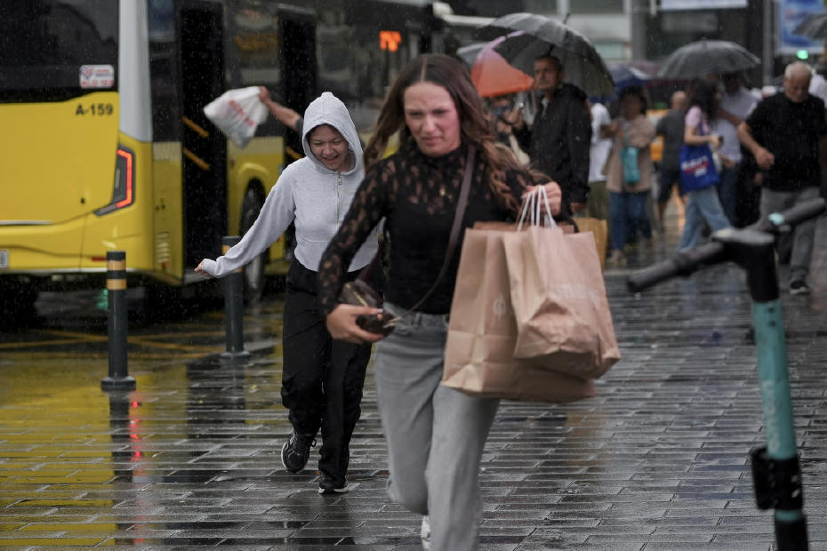 İstanbul'a kuzey kabusu. Meteoroloji ve Valilik peş peşe uyardı, kritik saat belli oldu