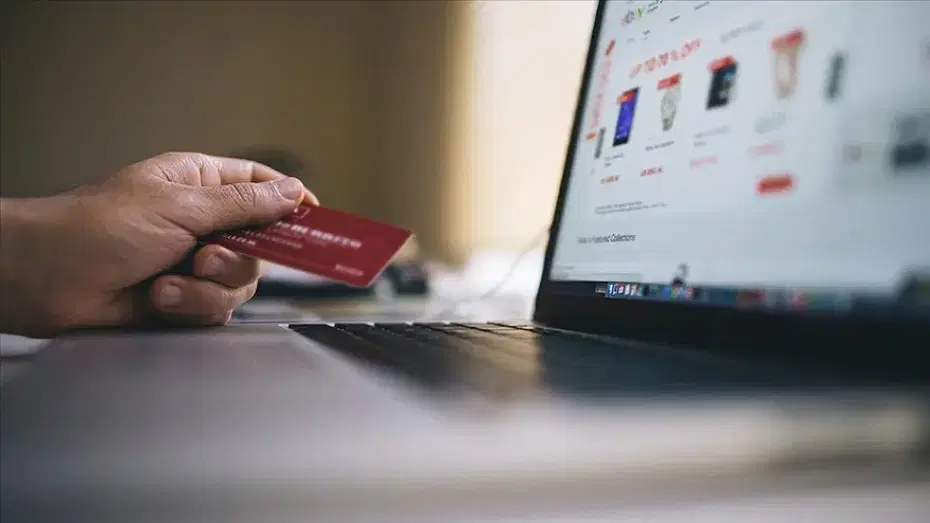 Online Alışverişte Sahte Yorumlara Karşı Sıkı Önlemler Artırıldı