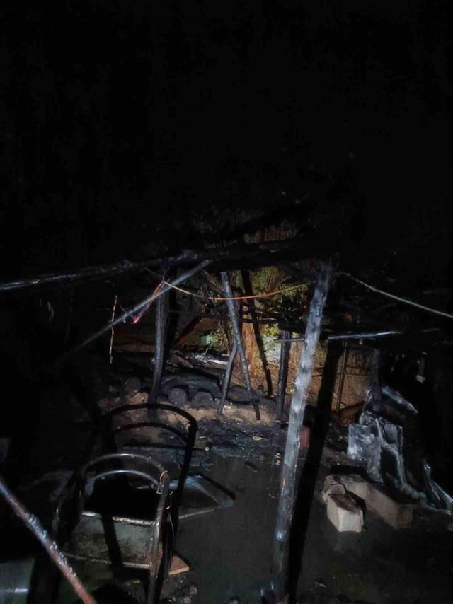 Samanda'da depo olarak kullanılan perde 3 yakıldı