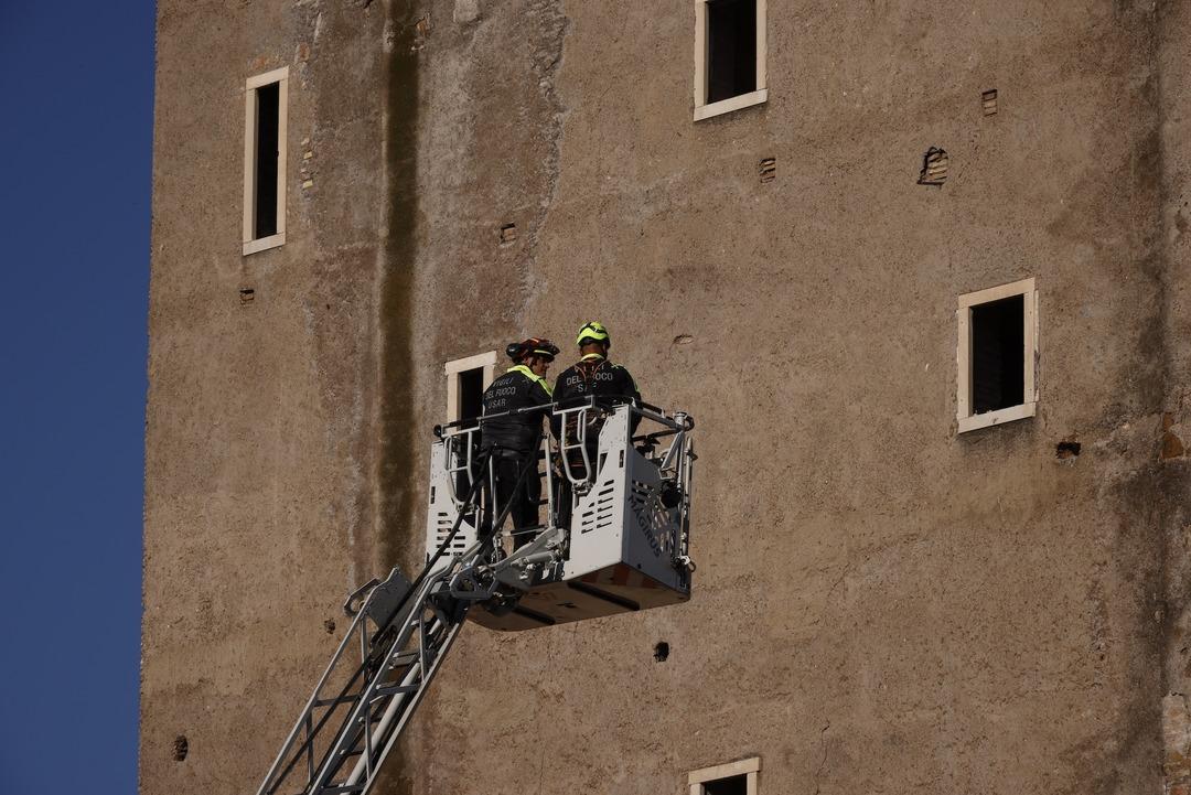 Avrupa'nın göbeğinde kule faciası: Bütün İtalya'yı paniğe sürükledi! Roma'da film kurtarma operasyonu 5