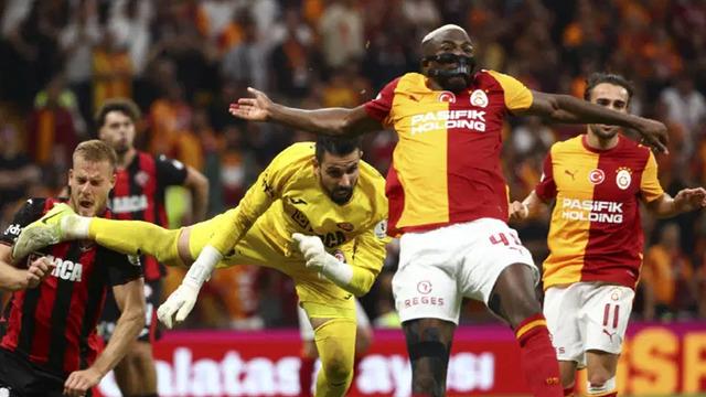 Galatasaray maçını izleyen herkes o anları konuşuyor!